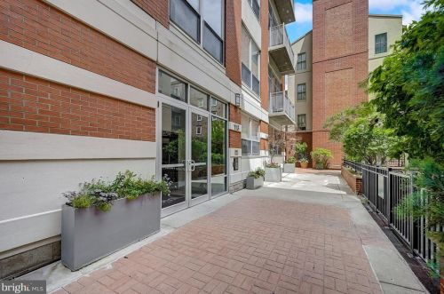 113 Bread St, Philadelphia PA  19106-4610 exterior