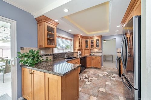 1567 Bridget Ave, Simi Valley CA  93065-3607 exterior