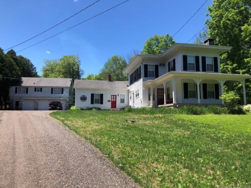 15 Plymouth Rd, Torrington, CT 06791-2418