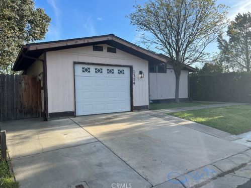 1314 Fire Thorn Ln, Lake Nacimiento, CA 93446-4058
