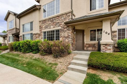 1385 Chambers Rd, Denver, CO 80011-7118