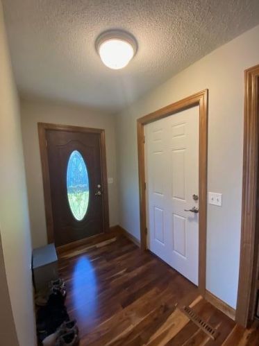 283 Harbor Lights Dr, Reno, MN 55919-8802