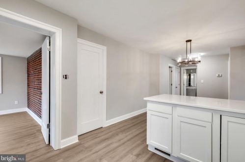 1253 Cresthaven Dr, Silver Spring MD 20903-1107 exterior