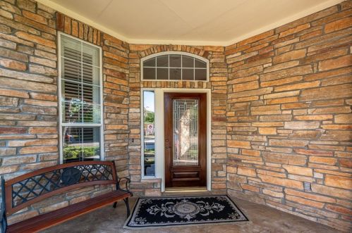 38 Royal Mews, Conroe, TX 77384-4492