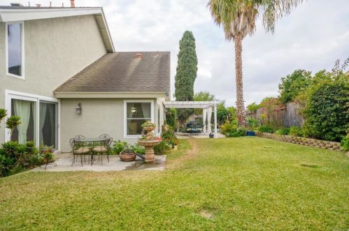 266 Sharp Pl, Encinitas, CA 92024-2906