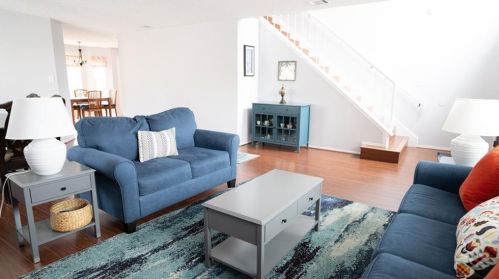 8113 Doe Meadow Dr, Austin TX  78749-2866 exterior
