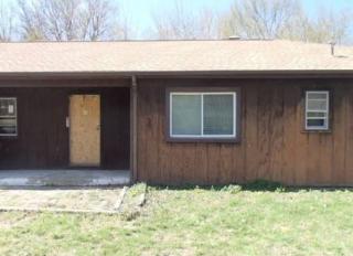 811 Hollywood Heights Rd, Fairview Heights, IL 62232