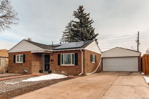2110 Pontiac St, Denver CO  80207-4056 exterior