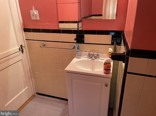 233 University Blvd, Silver Spring MD 20901-1944 exterior