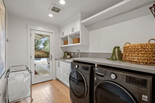 1330 Fairway Dr, Los Altos CA 94024-5358 exterior