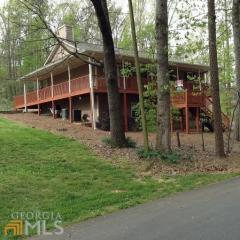 409 Pecan Dr, Holly Springs, GA 30114-4079