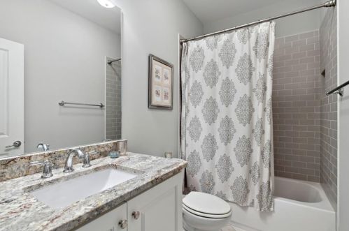1448 Grant Dr, Atlanta GA  30319-3589 exterior