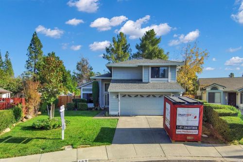 197 Woodstock Cir, Vacaville, CA 95687-3381