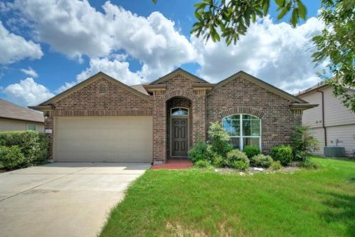 437 Voyager Cv, Uhland TX  78640-6418 exterior