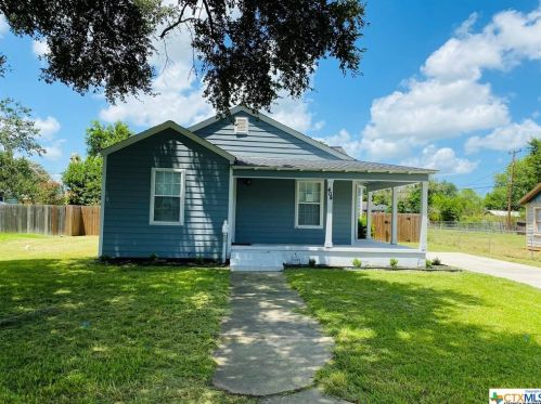 404 Magnolia Ave, Victoria, TX 77901-3230