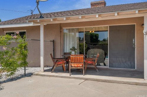 4166 Beechwood Pl, Riverside CA  92506-1151 exterior