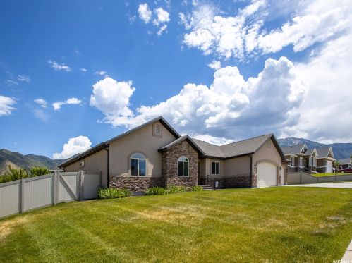 118 800, Woodland Hills UT 84653-9310 exterior