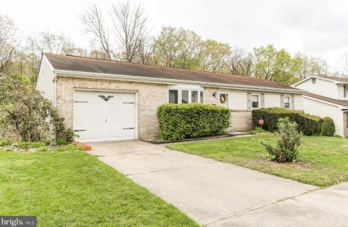 3189 Ridgeway Rd, Harrisburg, PA 17109-1020