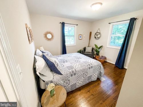 733 Stinchcomb Rd, Severna Park MD  21146-4223 exterior