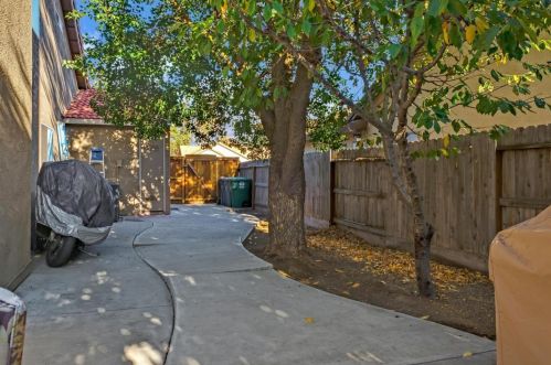 781 Bluff Dr, Los Banos CA  93635-5127 exterior