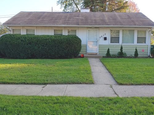 2017 Grove Ave, Waukegan IL  60085-1606 exterior