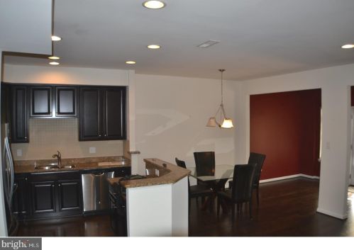 15 Sundance Dr, Trenton NJ 08619-3967 exterior