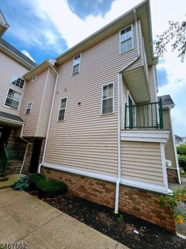 526 Rhoads Dr, Montgomery, NJ 08502-4100