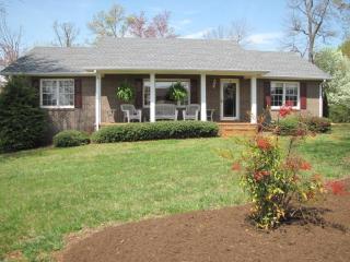 94 Evergreen Rd, Wirtz, VA 24184-2600