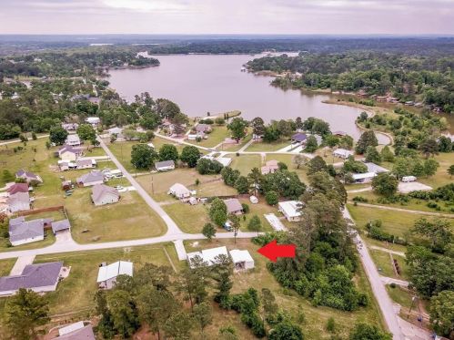 10 Lake View Way, Huntsville, TX 77320-0324