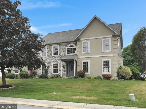133 Round Hill Ln, Lancaster, PA 17603-9493
