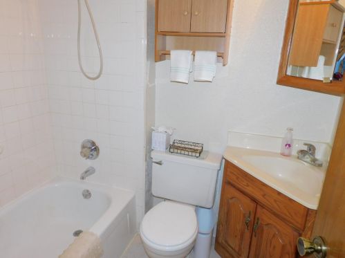 1103 Covedale Ave, Cincinnati OH  45238-3865 exterior