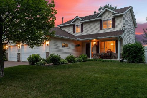 1467 Bluebird Dr, Minnetrista, MN 55387