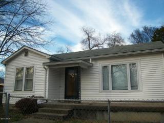 416 Ogara St, Harrisburg, IL 62946-2553
