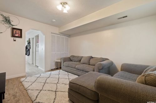 60 200, Wellsville UT 84339-9703 exterior