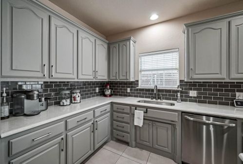 10512 Stonehill Dr, Fort Worth TX  76126-4547 exterior