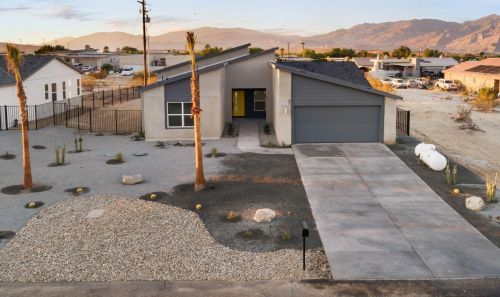 67668 Roundup Dr, Desert Hot Springs, CA 92241-7305