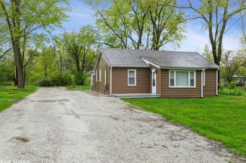 1046 Stuenkel Rd, Crete, IL 60417-9711