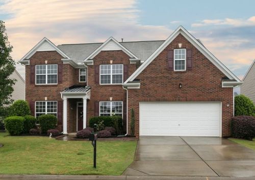 211 Bells Creek Dr, Simpsonville, SC 29681-4295
