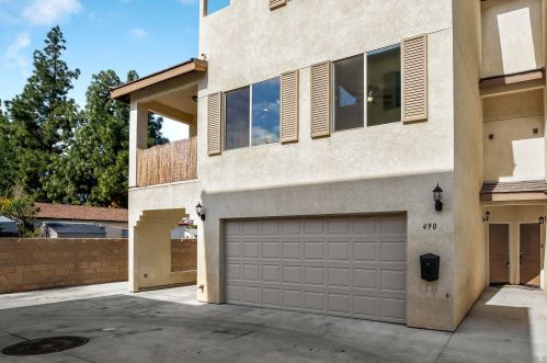 490 Graves Ave, El Cajon, CA 92020-3602