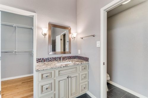 11508 Cherry Hearst Ct, Austin TX  78750-3525 exterior