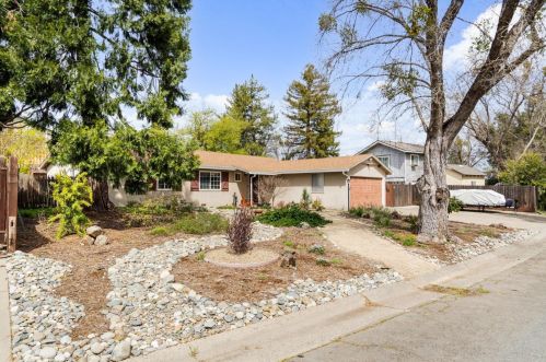 8175 Waikiki Dr, Fair Oaks, CA 95628-3746
