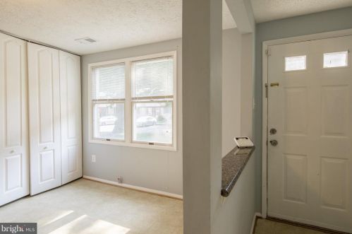 8334 Wind Fall Rd, Springfield VA  22153-3862 exterior