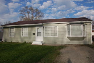 316 Edinburgh Dr, Romeoville IL  60441-3303 exterior