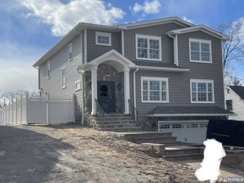 70 Harrison Ave, Hasbrouck Heights, NJ 07604-1003