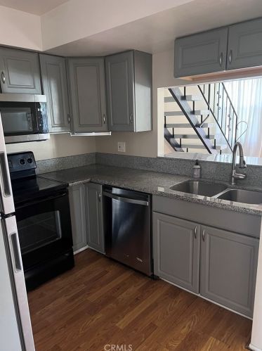 1414 Everton Pl, Riverside CA  92507-4439 exterior