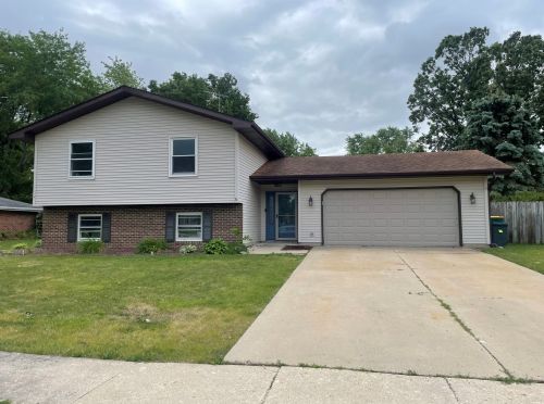 301 Ridge Rd, Joliet, IL 60404-9717