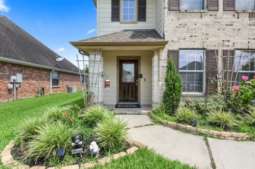 6107 Larrycrest Dr, Pearland, TX 77584-9340