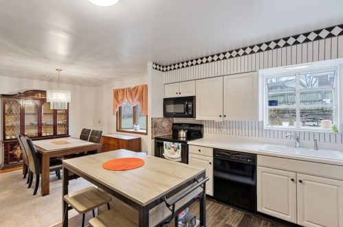 3411 February Dr, Cincinnati OH 45239-5439 exterior