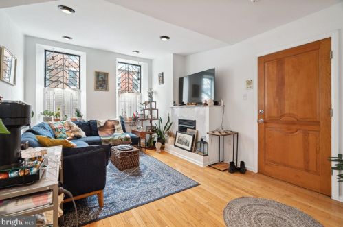 620 19th St, Philadelphia, PA 19146-1439