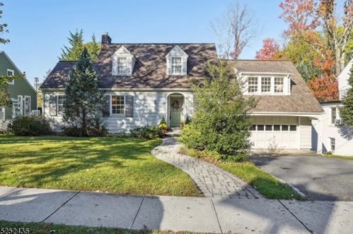55 Sheridan Ave, Town Center, NJ 07052-2635